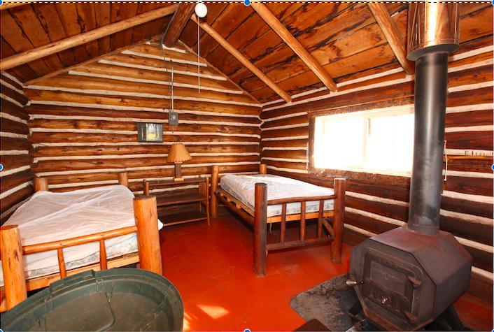 Flying U Ranch Hotel Seventy Mile House Exterior foto