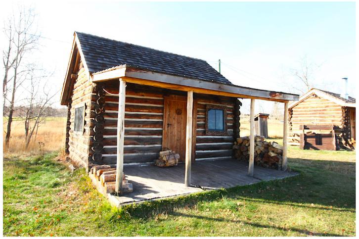 Flying U Ranch Hotel Seventy Mile House Exterior foto